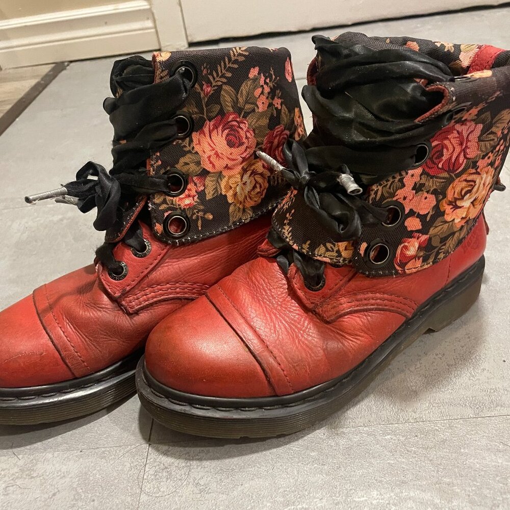 Dr Martens 'Triumph' 1914 size 6 combat boots - Picture 6 of 9